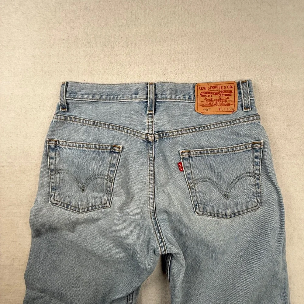 Levis 550 Mens Relaxed Fit Tapered Leg Light Wash Jeans Blue 31x30